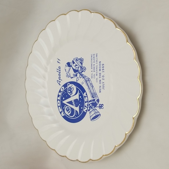 NASA Apollo 11 Men on the Moon Commemorative Salad Plate - Picture 11 of 16